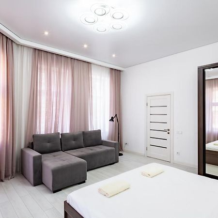 Romari Апартаменти Куліша 41 Lviv Exterior foto